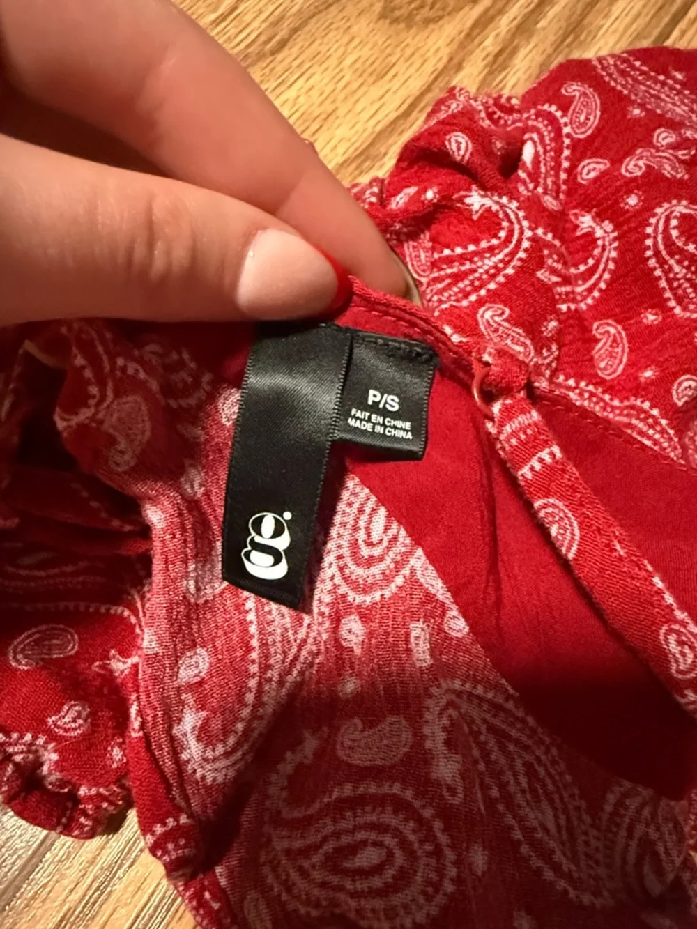 Red Paisley Ruffle Crop Cami - Picture 3 of 3